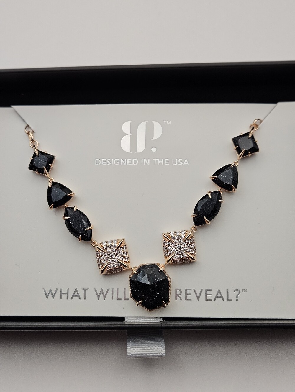Bomb Party NK62998 Obsidia "Celestial Throne" Onyx Sandstone Necklace